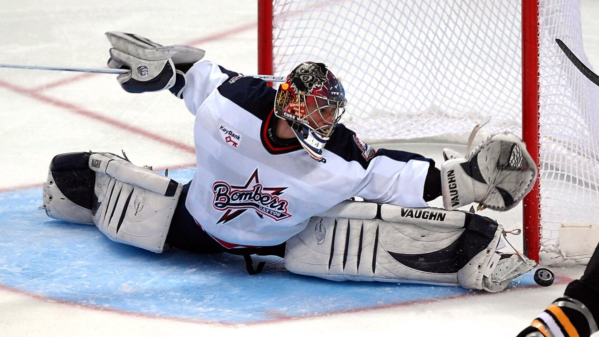 曼联锋线组合状态火热双双破门，曼联的边锋